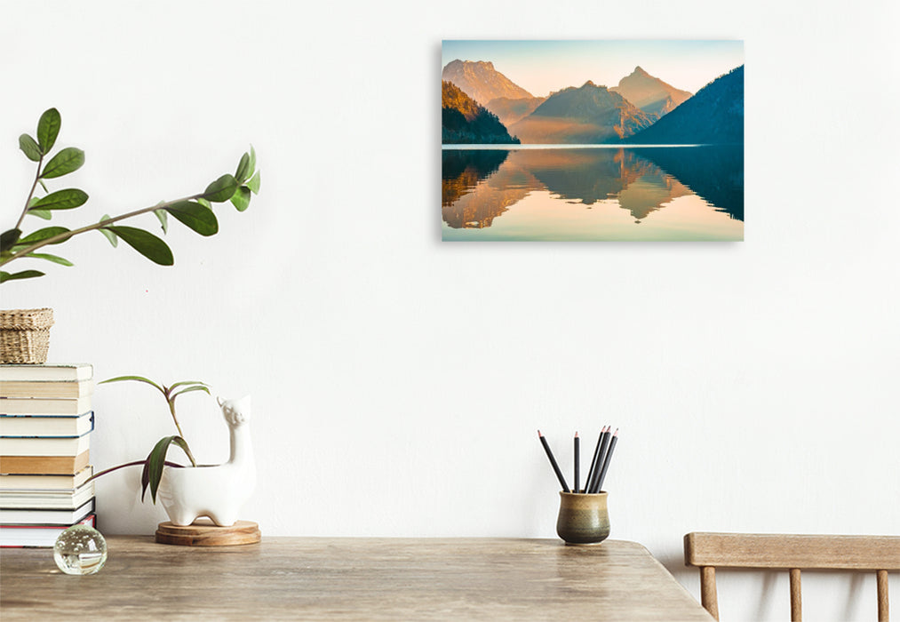 Premium Textil-Leinwand Traunsee mit Traunstein und Totem Gebirge