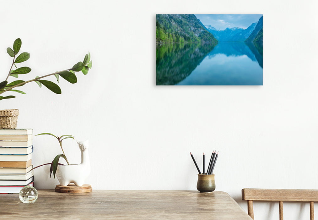 Premium Textil-Leinwand Königssee mit Berchtesgadener Alpen