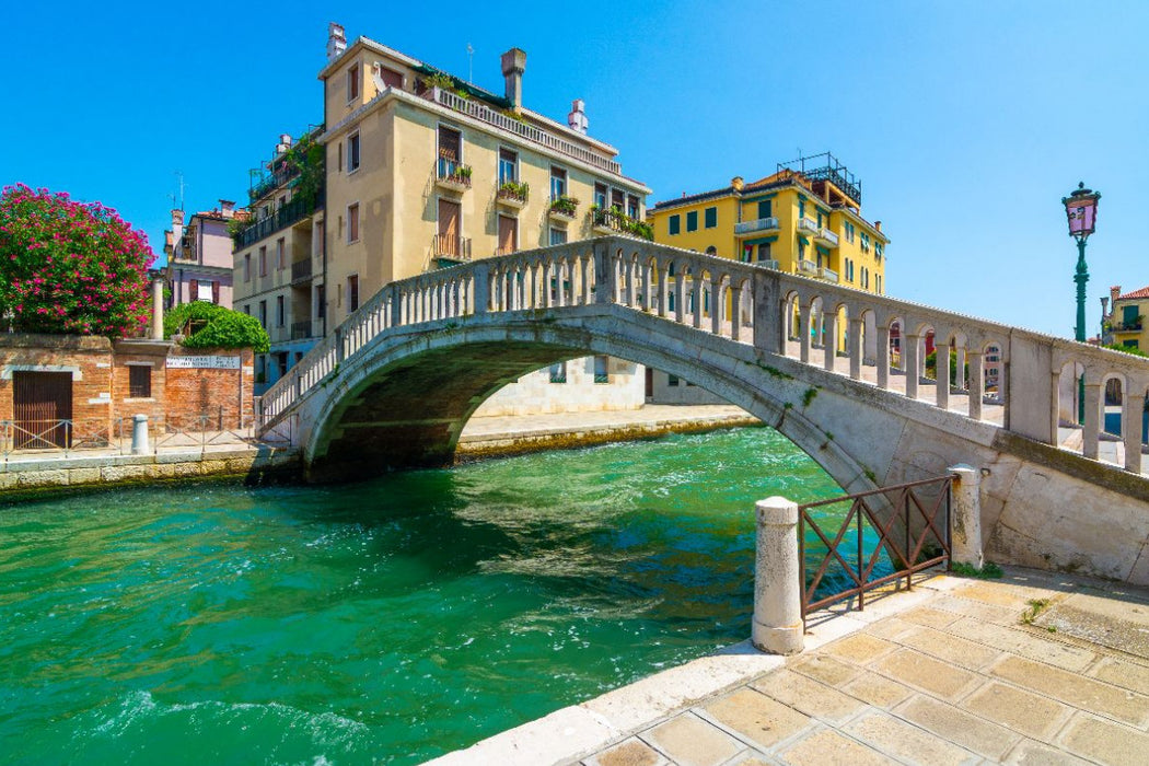 Premium Textil-Leinwand Die Brücke Ponte de la Sbiaca und Kanal Rio Dei Tolentini