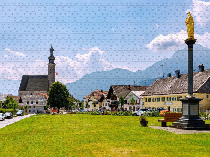 Dorfplatz mit Mariensäule und Kirche Mariä Himmelfahrt in Anger - CALVENDO Foto-Puzzle'