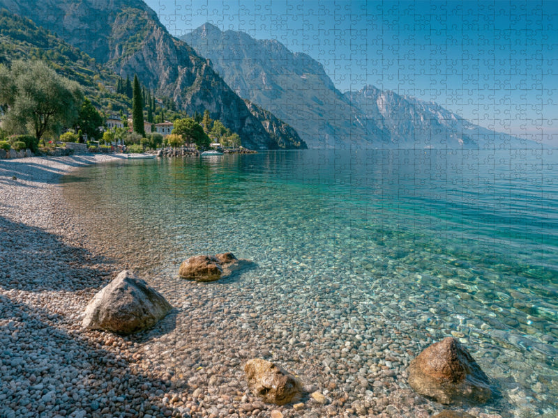 Gardasee – Sonniger Sommertag am Kiesstrand - CALVENDO Foto-Puzzle'