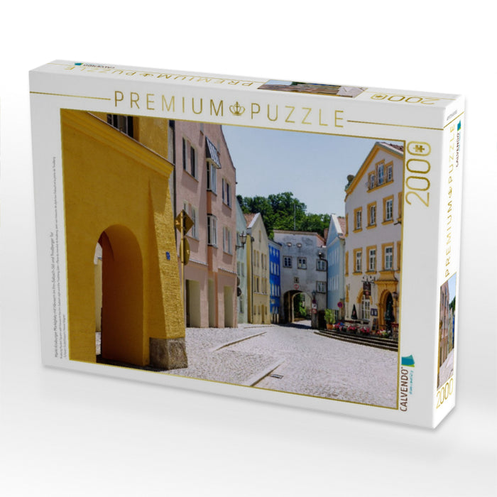 Markt Kraiburger Marktplatz mit Häusern im Inn-Salzach-Stil und Trostberger Tor - CALVENDO Foto-Puzzle'