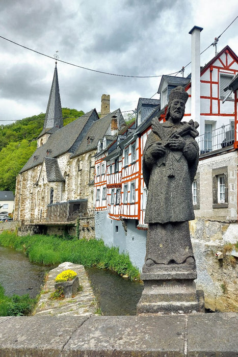 Premium Textil-Leinwand Johannes Nepomuk, der Brückenheilige in Monreal