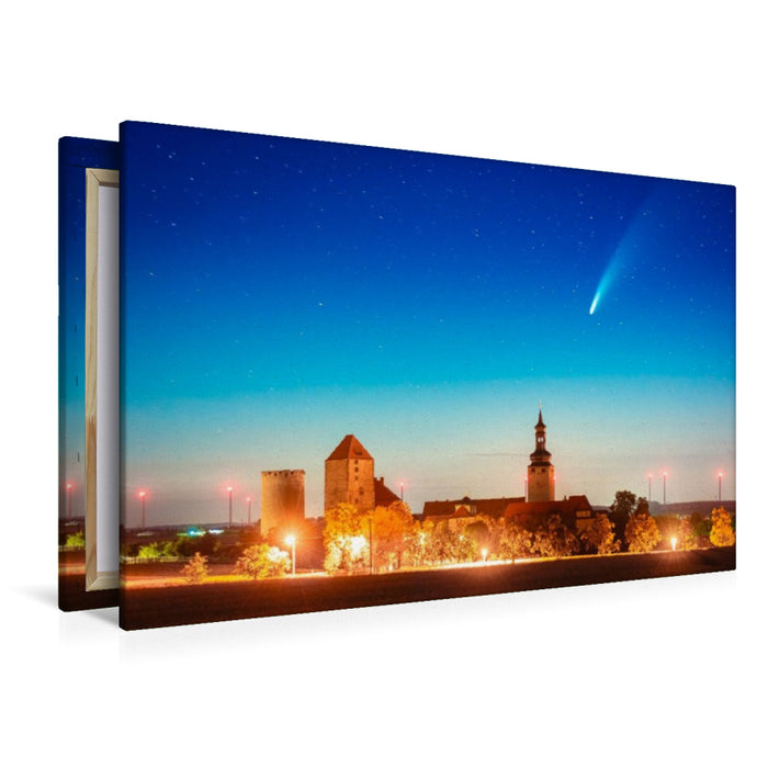 Premium Textil-Leinwand Burg Querfurt und Komet Neowise