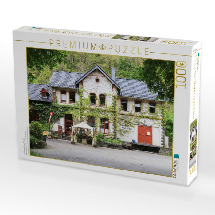 Am Bahnhof von Monreal - CALVENDO Foto-Puzzle'