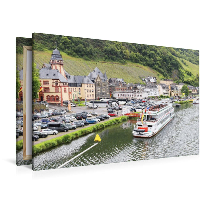 Premium Textil-Leinwand Schiffsanlegestelle in Bernkastel-Kues