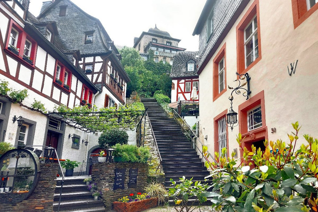 Premium Textil-Leinwand Zeitlos schönes Beilstein an der Mosel