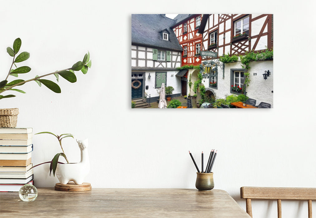 Premium Textil-Leinwand Beilstein, historischer Weinort an der Mosel