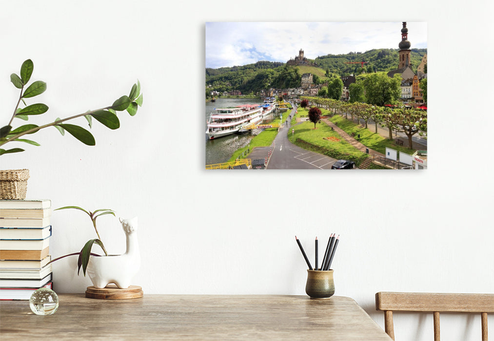 Premium Textil-Leinwand Cochem, Blick von der Skagerak-Brücke bis zur Reichsburg