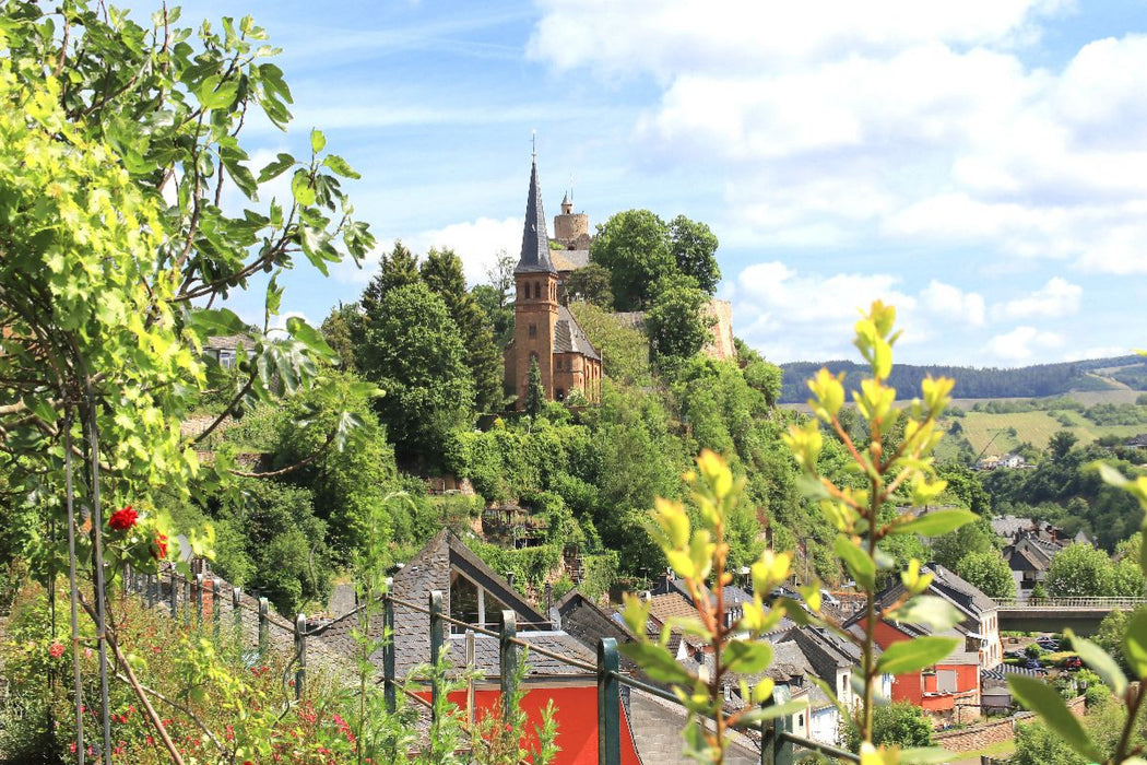 Premium Textil-Leinwand Evangelische Kirche Saarburg am Schlossberg