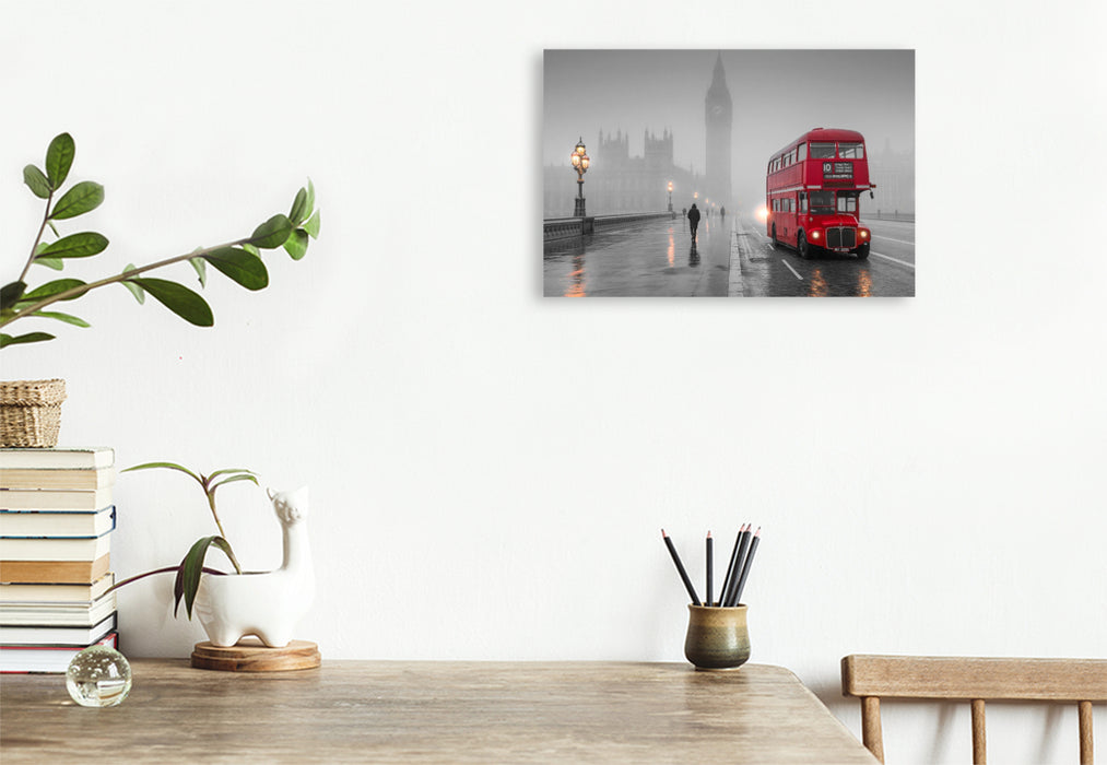 Premium Textil-Leinwand London, zeitlose Ikone im Nebel
