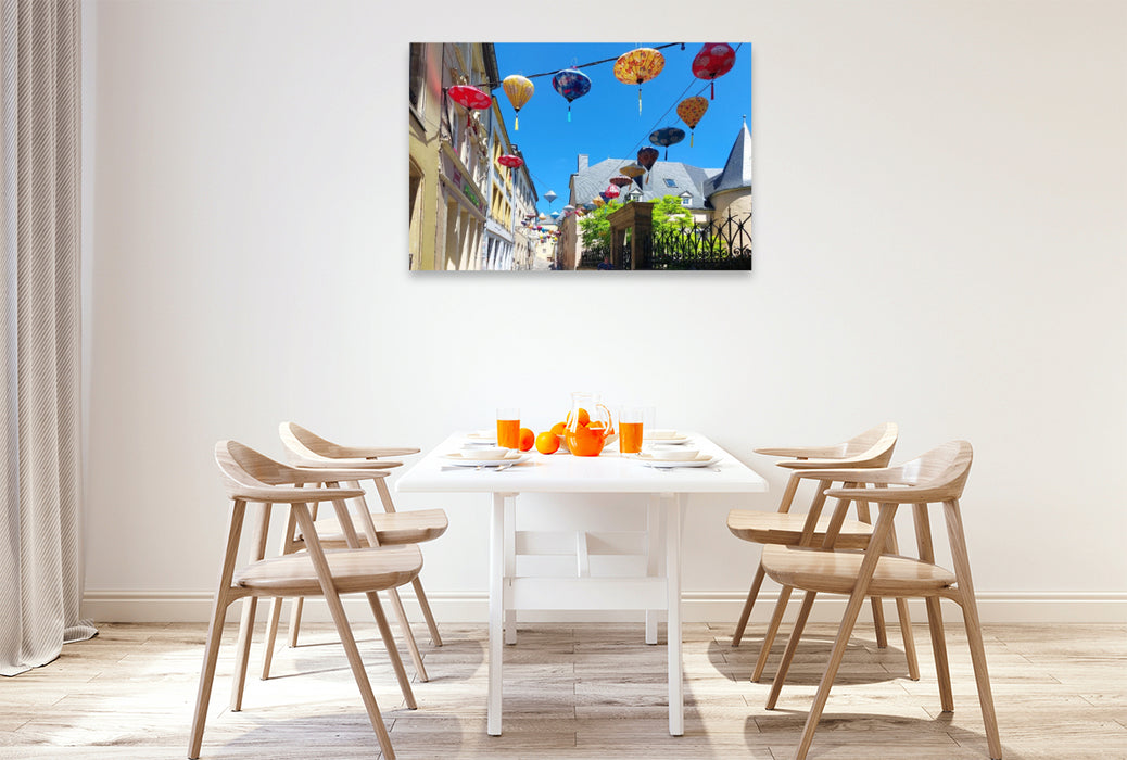 Premium Textil-Leinwand Luxemburg-Stadt, Lampions in der Rue du St. Esprit