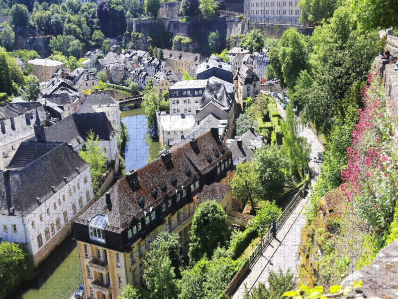 Luxemburg, Stadtteil Grund mit Blick auf die Alzette - CALVENDO Foto-Puzzle'