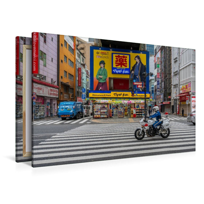 Premium Textil-Leinwand Polizist auf Motorrad in Akihabara