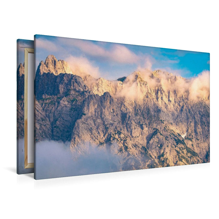 Premium Textil-Leinwand Karwendel in Wolken