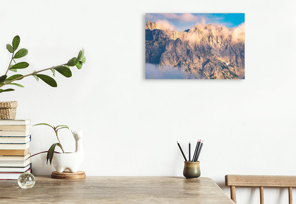 Premium Textil-Leinwand Karwendel in Wolken