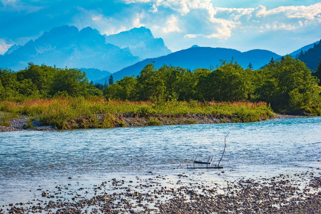 Premium Textil-Leinwand Isar mit Wettersteingebirge