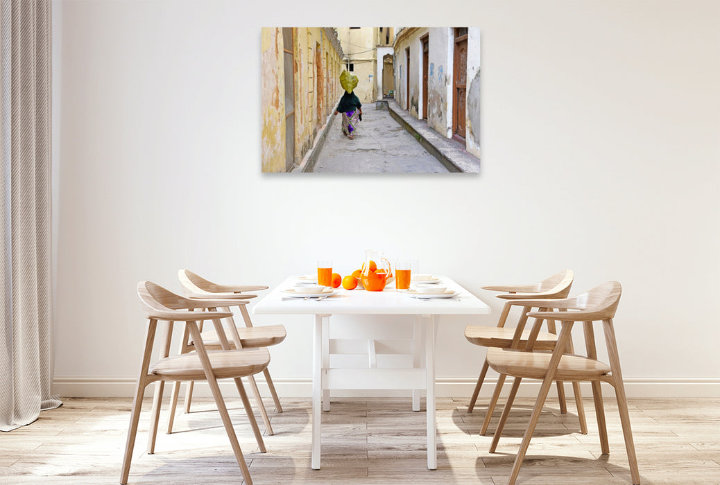 Premium Textil-Leinwand Frau in Stone Town