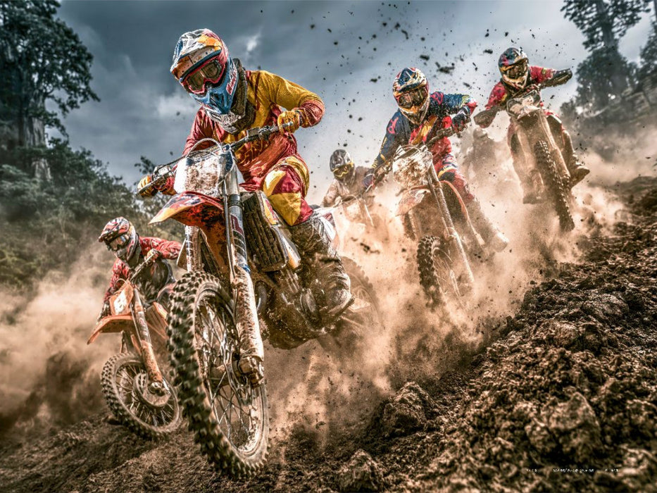 Fast am Boden - voll im Flow - die Verfolger im Nacken - CALVENDO Foto-Puzzle'