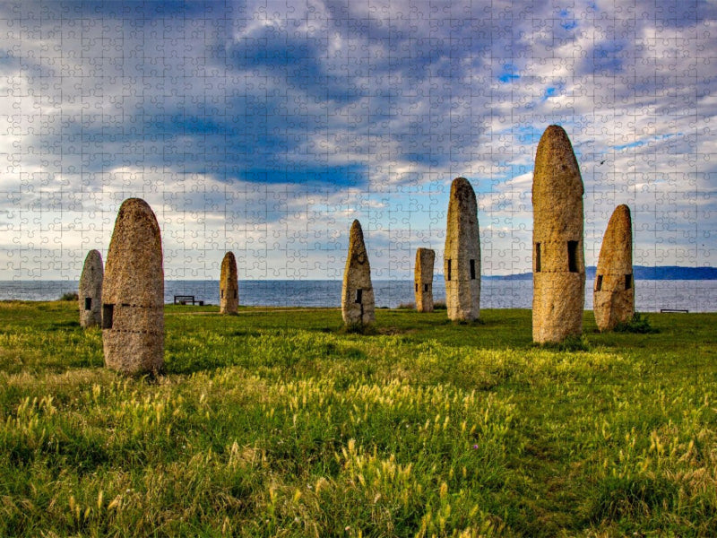 Skulpturengruppe aus zwölf Granitmonolithen - CALVENDO Foto-Puzzle'