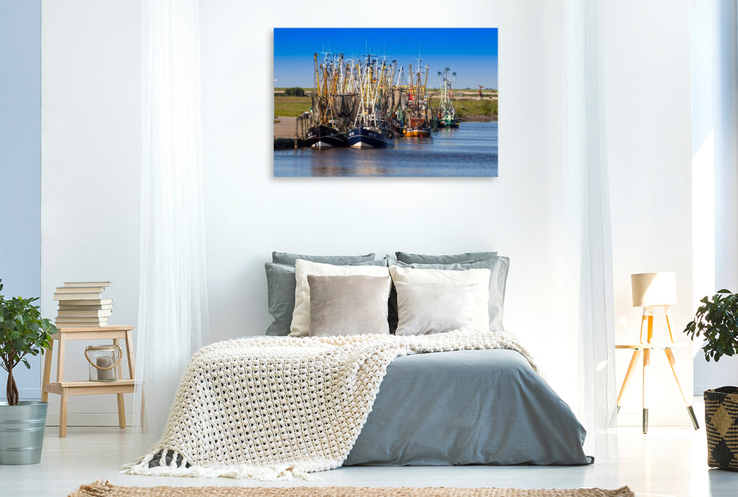Premium Textil-Leinwand Krabbenkutter im Hafen, Greetsiel, Leybucht, Ostfriesland