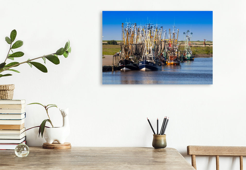 Premium Textil-Leinwand Krabbenkutter im Hafen, Greetsiel, Leybucht, Ostfriesland