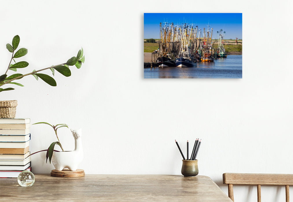 Premium Textil-Leinwand Krabbenkutter im Hafen, Greetsiel, Leybucht, Ostfriesland