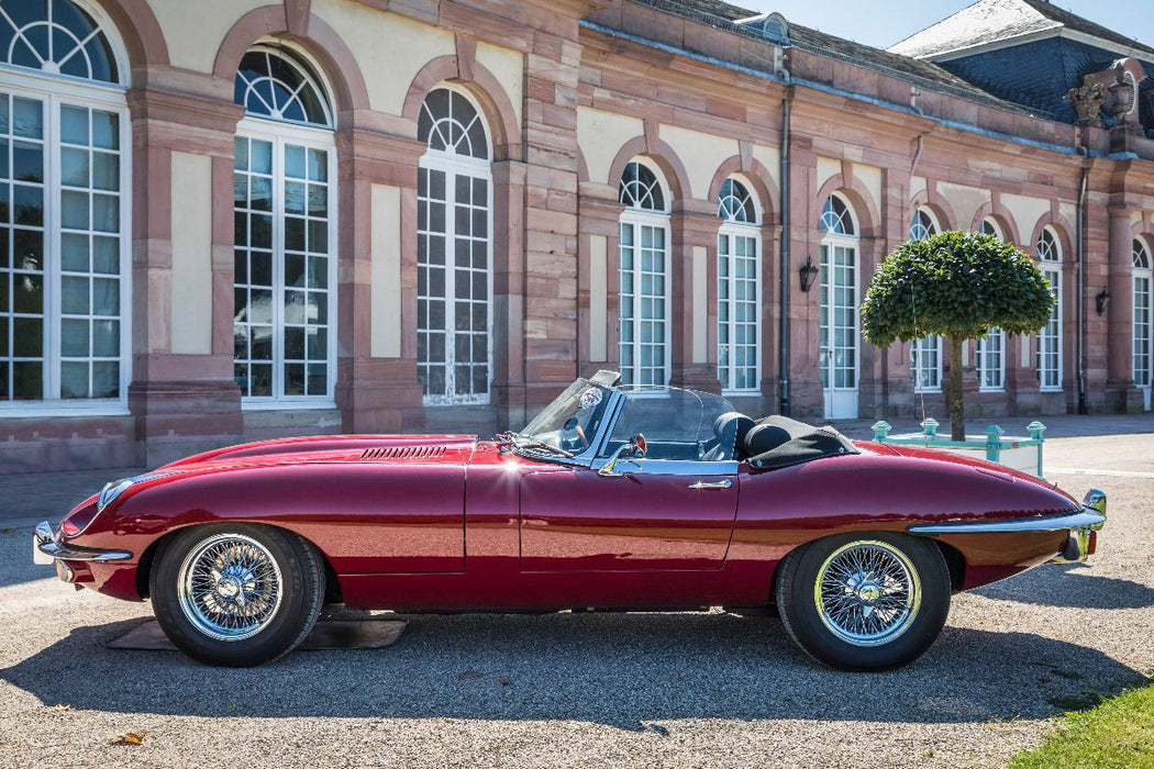 Premium Textil-Leinwand Jaguar E-Type S 2 Roadster (GB, 1970)