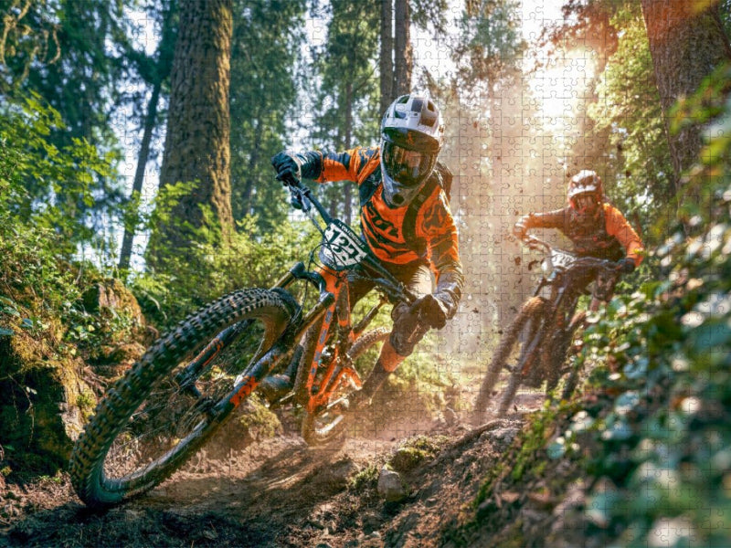 Wenn der Wald zur Rennstrecke wird - CALVENDO Foto-Puzzle'