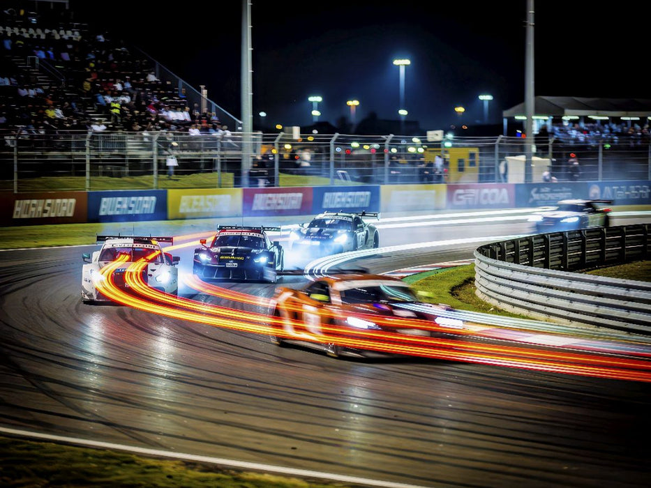 Racing pur, keine Show. Nur Druck. - CALVENDO Foto-Puzzle'