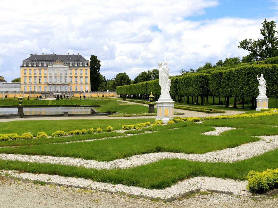 Blick auf das Rokoko-Schloss Augustusburg im rheinischen Brühl - CALVENDO Foto-Puzzle'