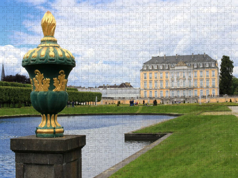 Dekor-Vase im Schlosspark Augustusburg im rheinischen Brühl - CALVENDO Foto-Puzzle'