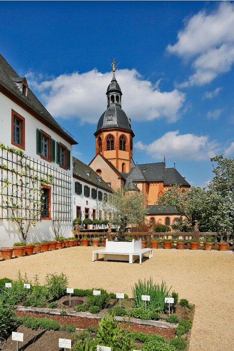 Premium Textil-Leinwand Ein Motiv aus dem Kalender Seligenstadt Idylle am Main