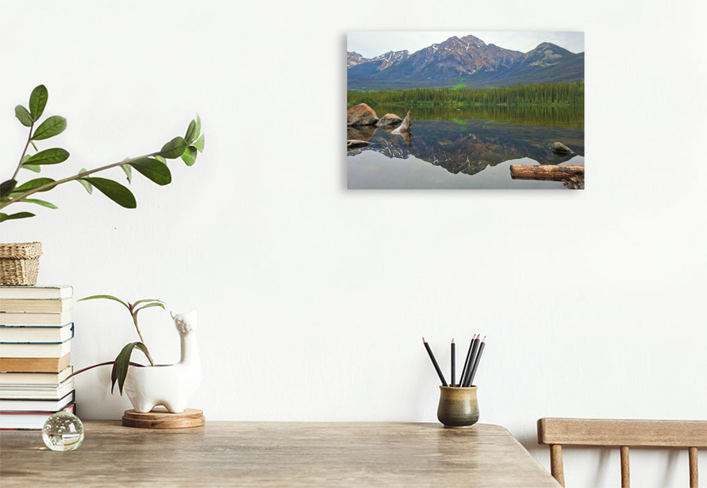 Premium Textil-Leinwand Pyramid Lake, Alberta