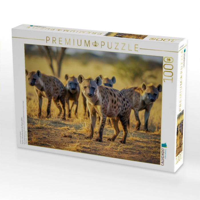 Hyänen, die lautlos durch die Steppe gleiten. - CALVENDO Foto-Puzzle'