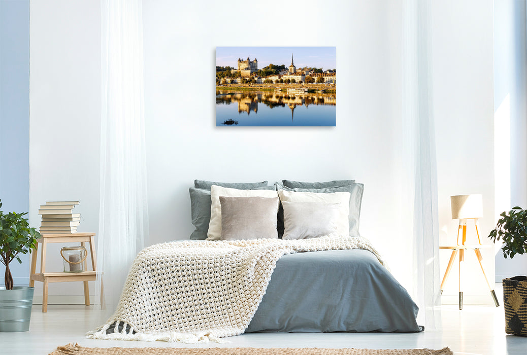 Premium Textil-Leinwand Saumur: Stadtansicht mit Château du Saumur und Kirche Saint-Pierre