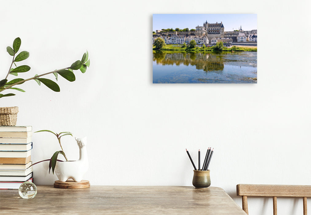 Premium Textil-Leinwand Amboise: Stadtansicht mit Château Royal