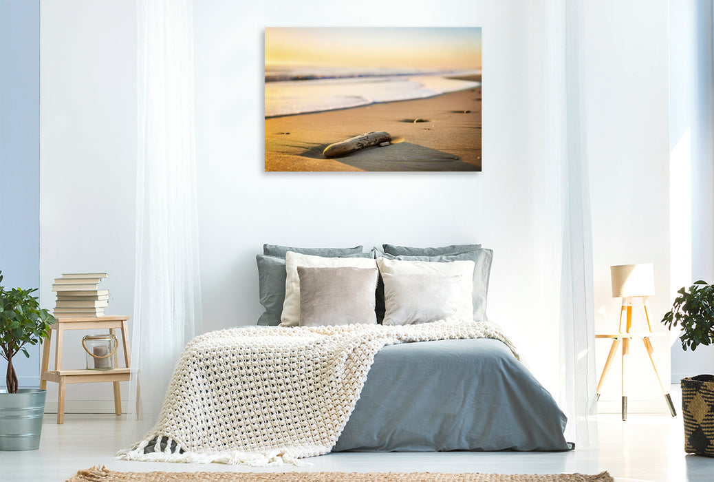 Premium Textil-Leinwand Sonne als Silhouette, warm, aber minimal.