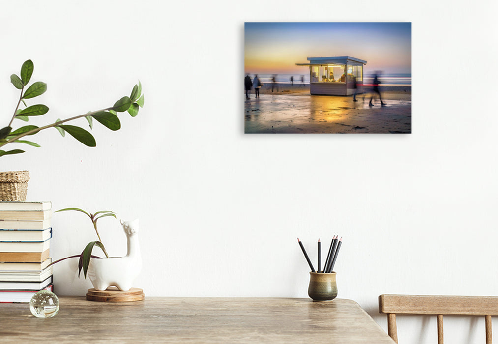 Premium Textil-Leinwand Sand. Sonne. Silhouette, drei Elemente, ein Moment.