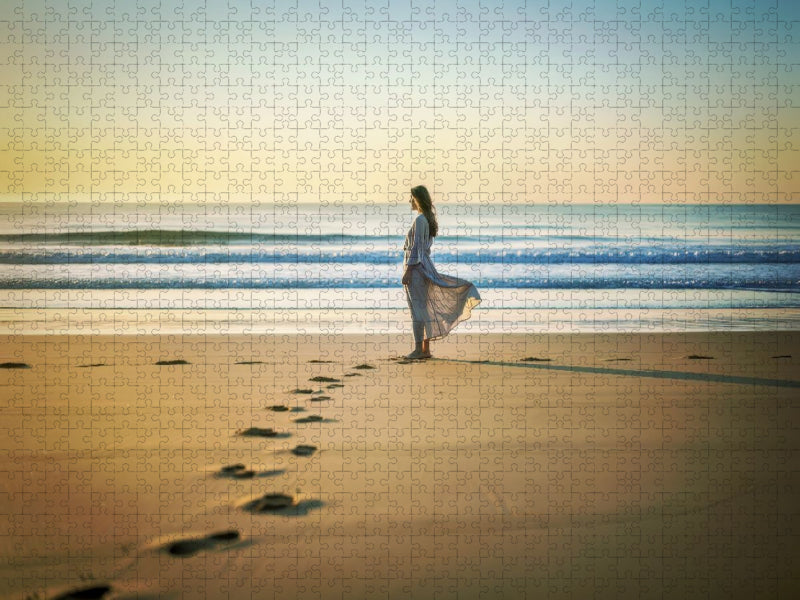 Strandlinien im Licht, klare Konturen, klare Ruhe. - CALVENDO Foto-Puzzle'