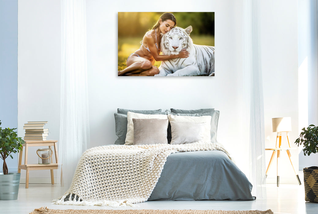 Premium Textil-Leinwand Ein Motiv aus dem Kalender Erotische Frauen mit gefährlichen Tieren