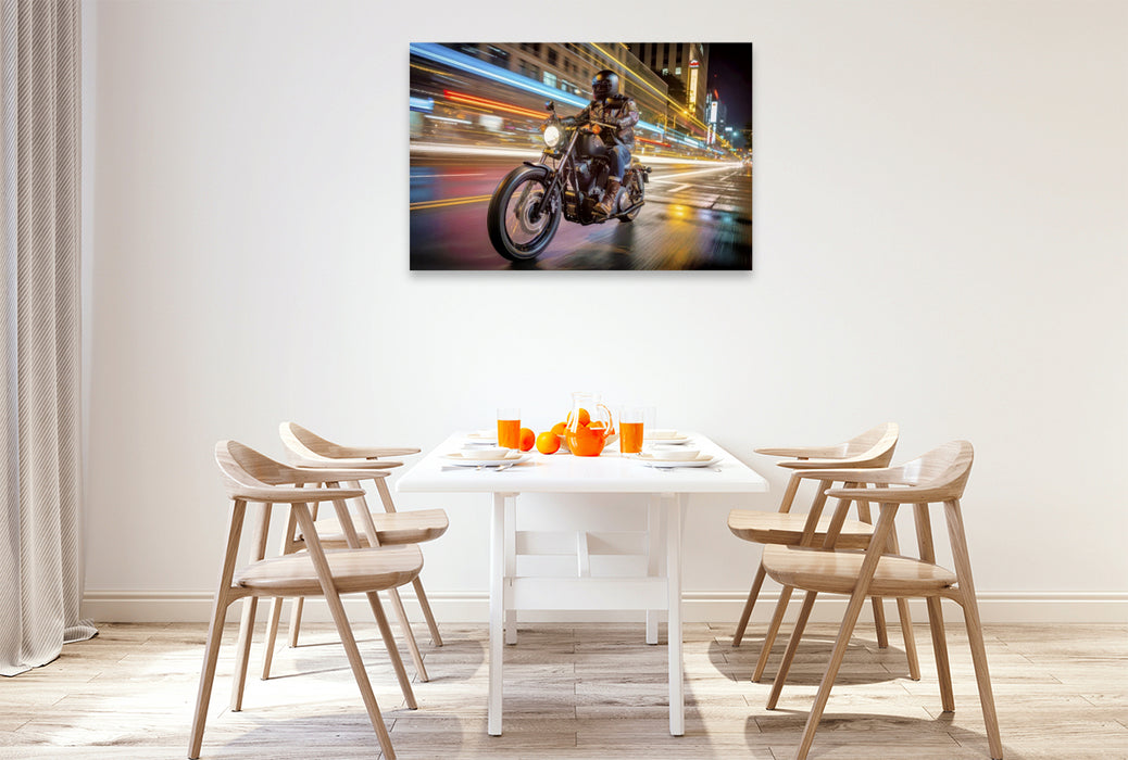 Premium Textil-Leinwand Glück ist ein lauter Motor und ein stiller Moment danach.
