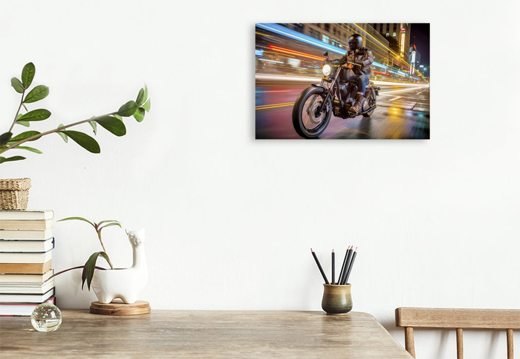 Premium Textil-Leinwand Glück ist ein lauter Motor und ein stiller Moment danach.