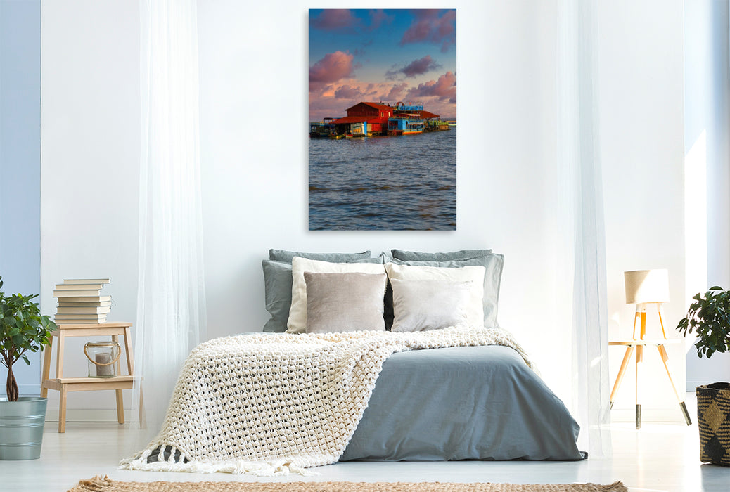 Premium Textil-Leinwand Schwimmendes Zuhause auf dem Tonle Sap in Kambodscha