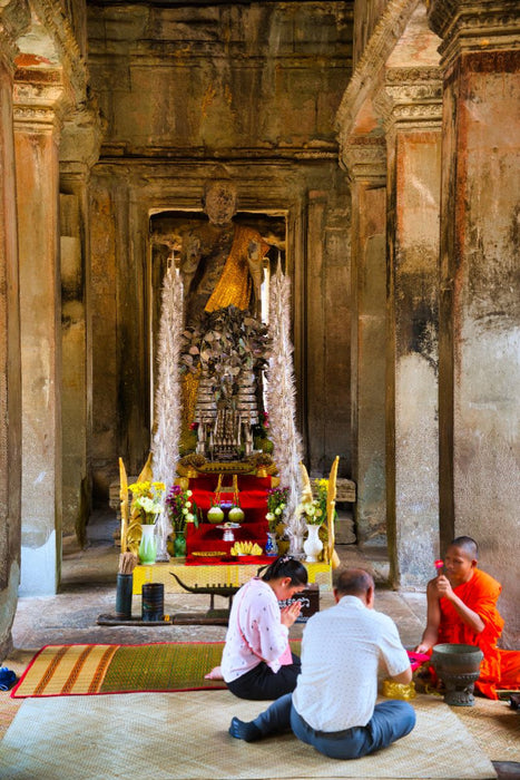 Premium Textil-Leinwand Segen in Angkor Wat, Kambodscha – Schönheit mit Geschichte