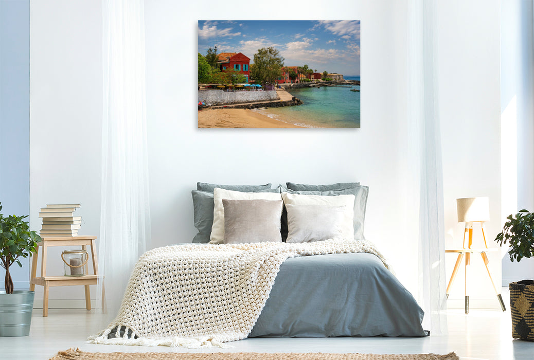 Premium Textil-Leinwand Bunte Kolonialhäuser auf Gorée – Historisches Inseljuwel im Senegal