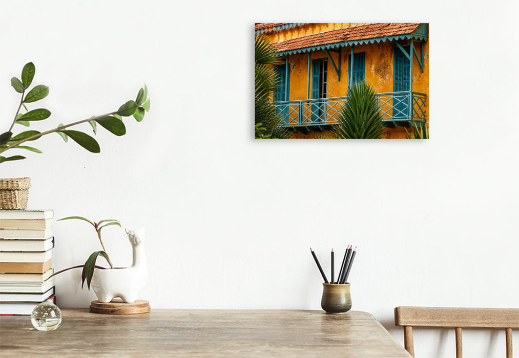 Premium Textil-Leinwand Koloniale Architektur auf Gorée – Historisches Haus im Senegal