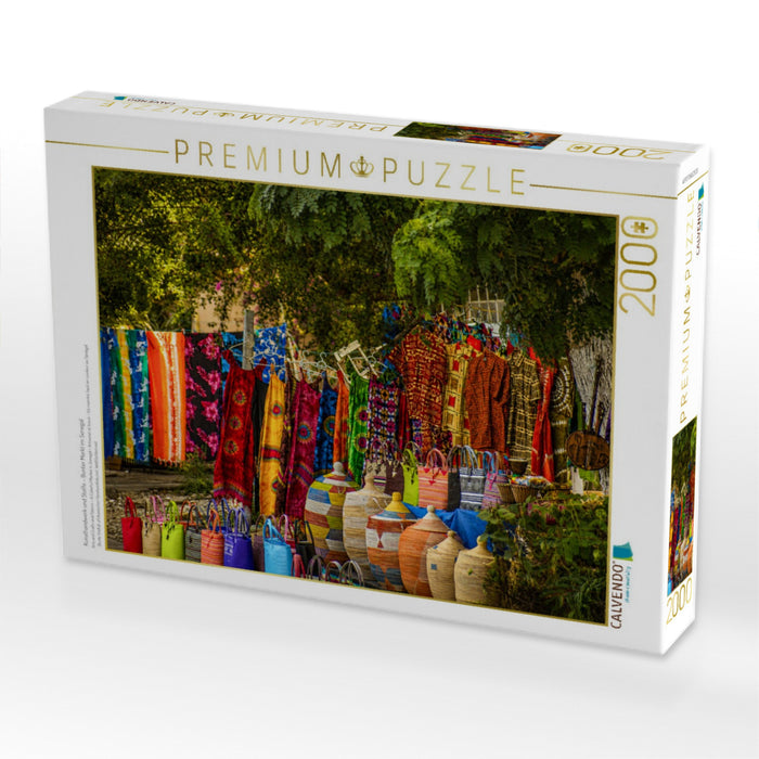 Kunsthandwerk und Stoffe – Bunter Markt im Senegal - CALVENDO Foto-Puzzle'