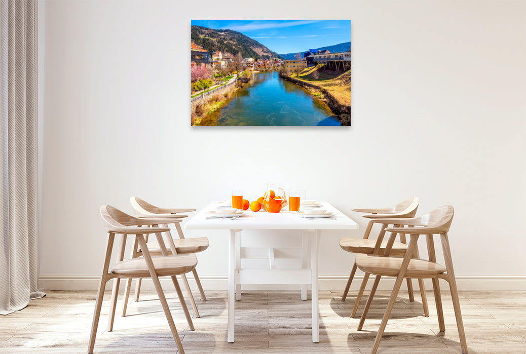 Premium Textil-Leinwand Die Mur und der Blick zur Stolzalpe