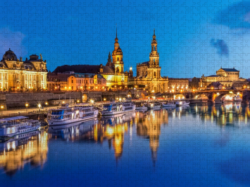 Dresdener Elbufer zur blauen Stunde - CALVENDO Foto-Puzzle'